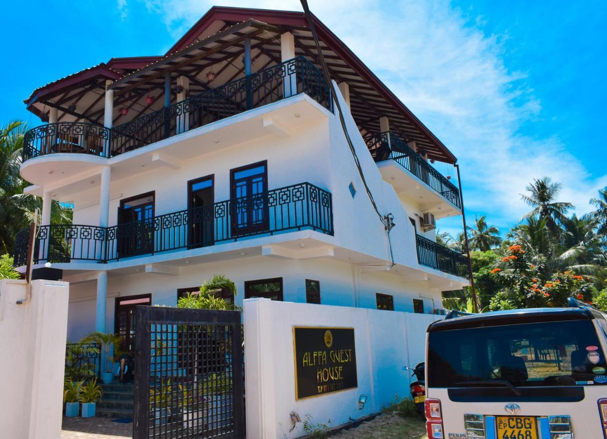 Alffa Guest Inn Trincomalee Exterior photo